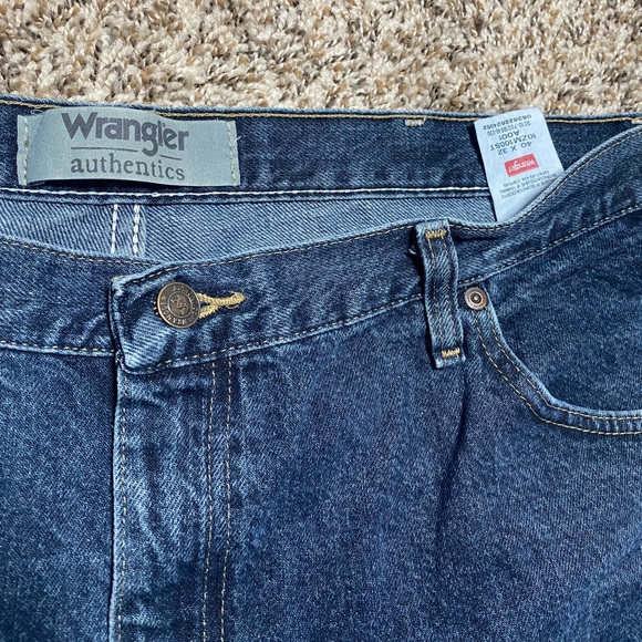 Wrangler Authentics - Picture 3 of 5